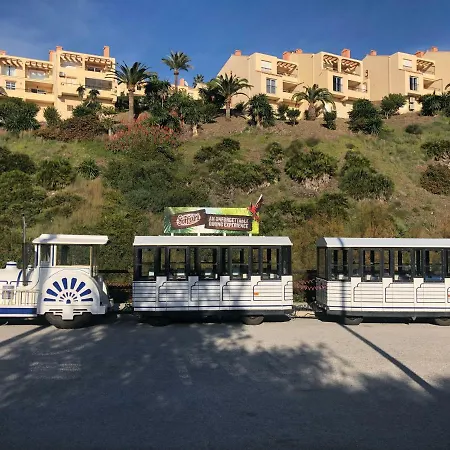 Alta Loma Costa דירה